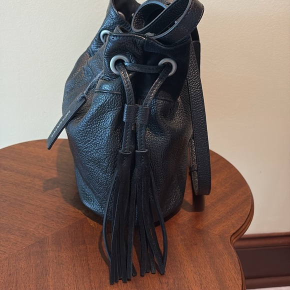 Coach and Four Bucket bag shoulder/crossbody  drawstring/ tassels  leather black - Picture 9 of 17